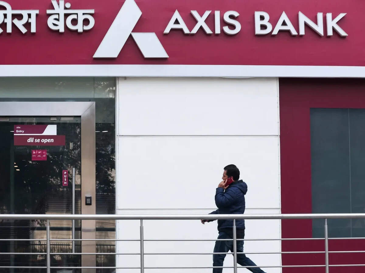 Axis Bank raises $800 million through dual bond sale