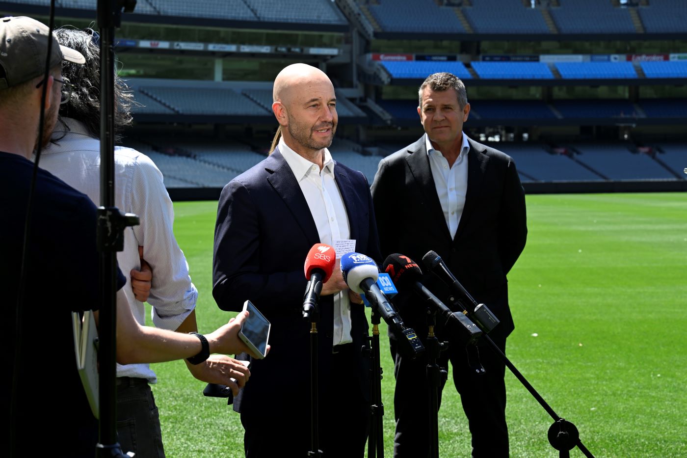CA boss seeks to calm tensions after Victoria's 'not ideal' BBL move