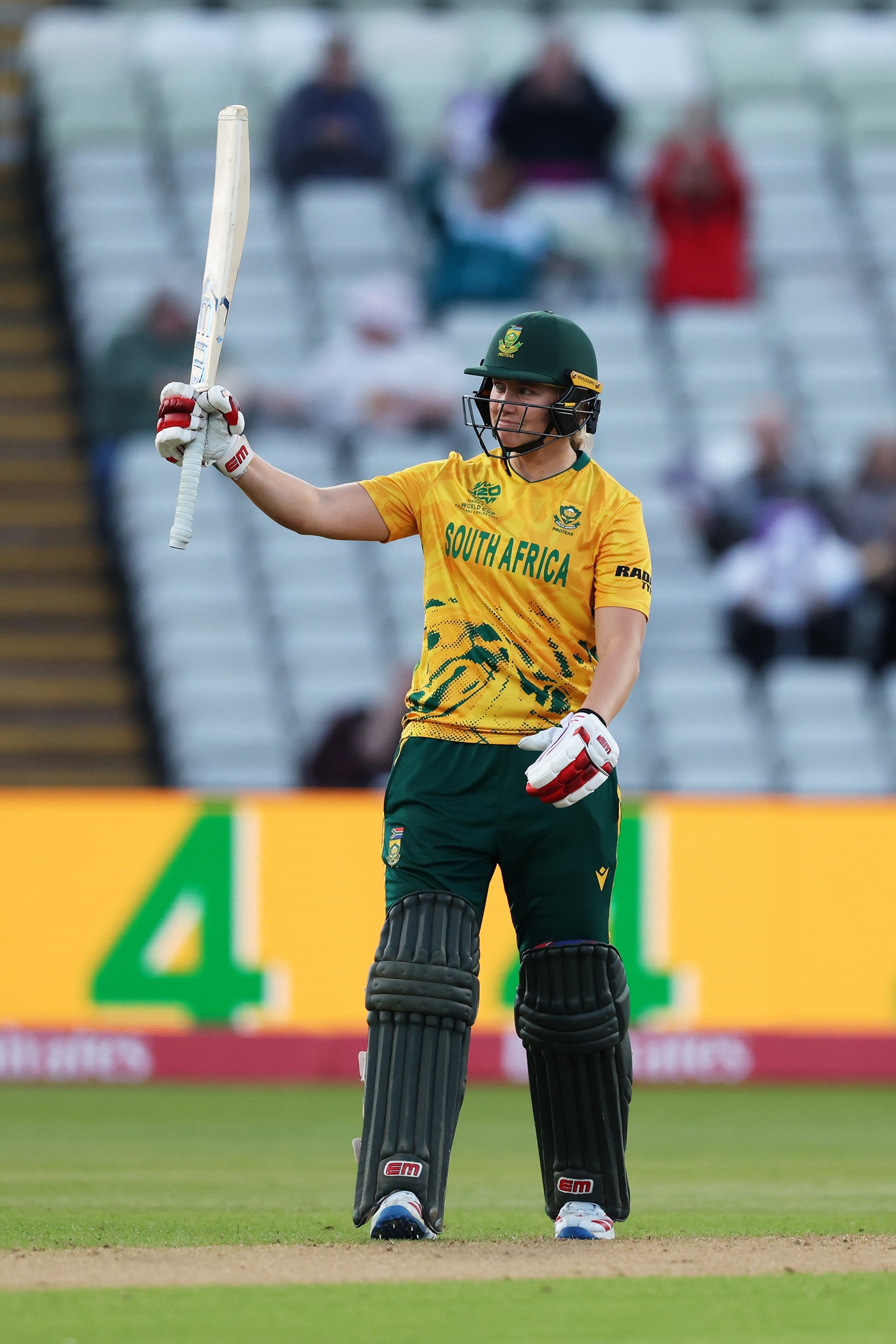 Dercksen, Kapp help SA stumble past Pakistan, despite Sana heroics