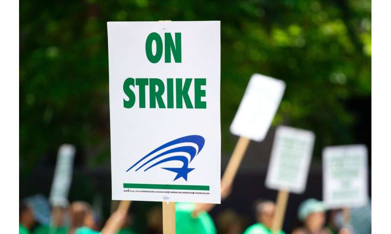 Expert studies emergence of identity-based labor organizing