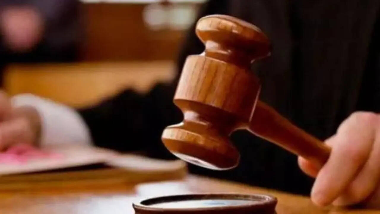 Franklin Resources' Wamco to pay $100 million SEC fine over former star manager's trades