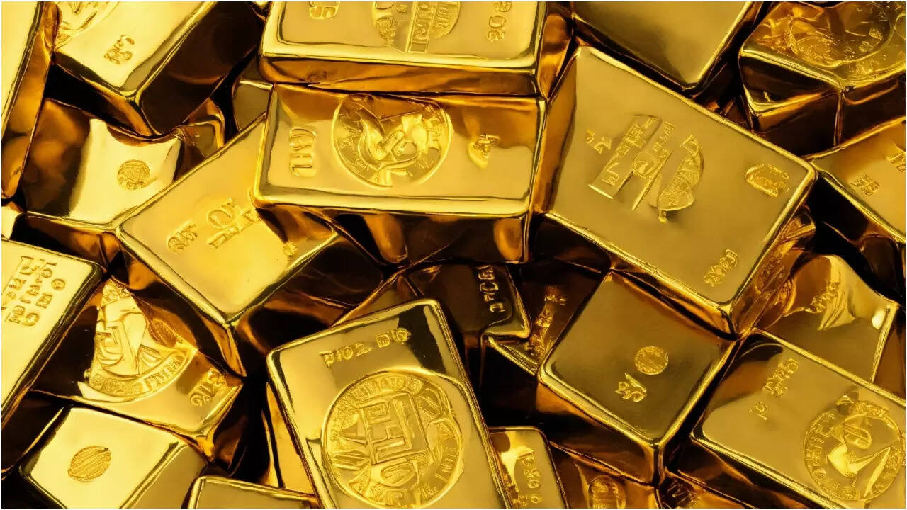 Gold slides 3% as Middle East escalation fuels inflation, rate-hike concerns