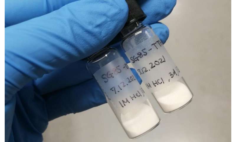 New hybrid materials separate rare earths without harsh chemicals
