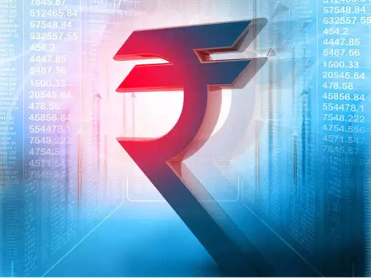 Rupee closes at 95.78 vs USD ahead of crucial central bank rate review