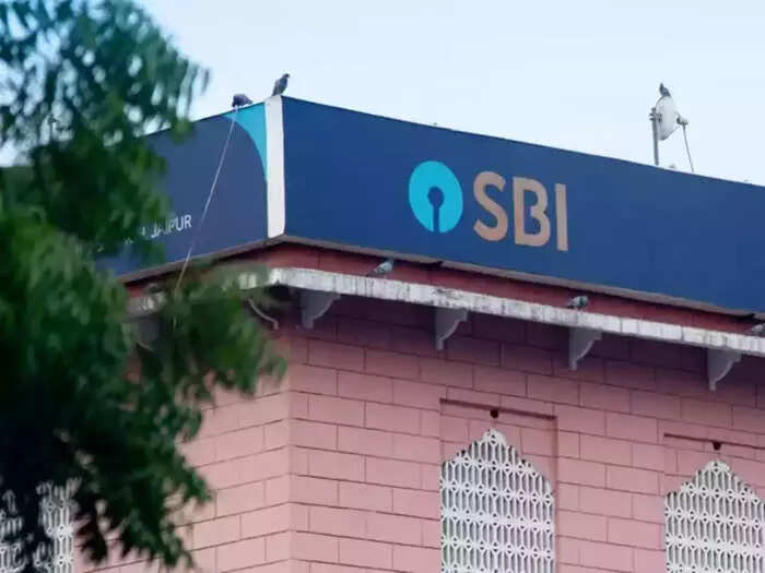 SBI pays Rs 8,813 crore dividend to government for FY26, FM Nirmala Sitharaman receives cheque