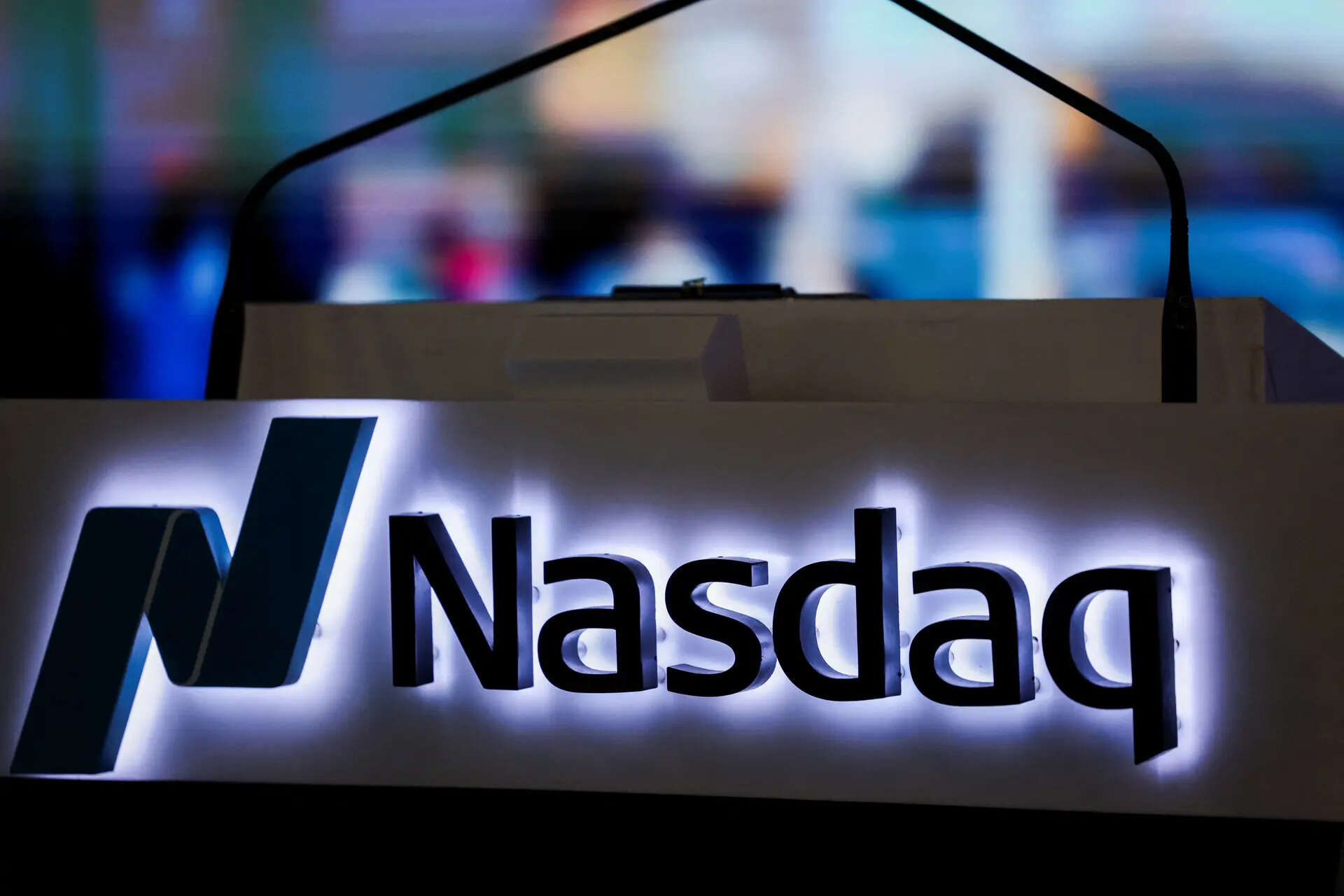 US Stocks | Nasdaq futures surge 2% as chip outlook calms AI jitters; inflation data awaited