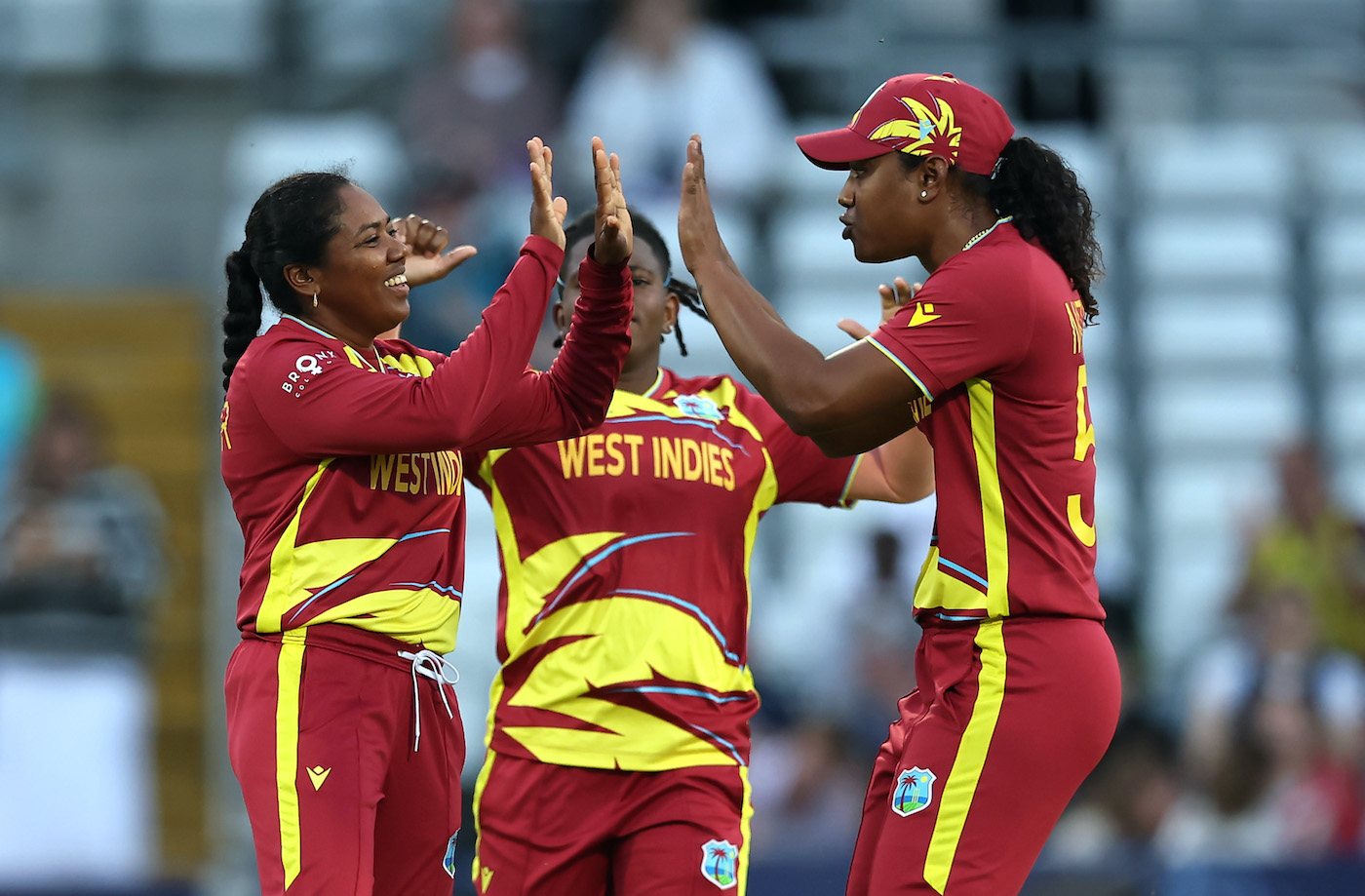 West Indies opt to bowl against England; both teams unchanged