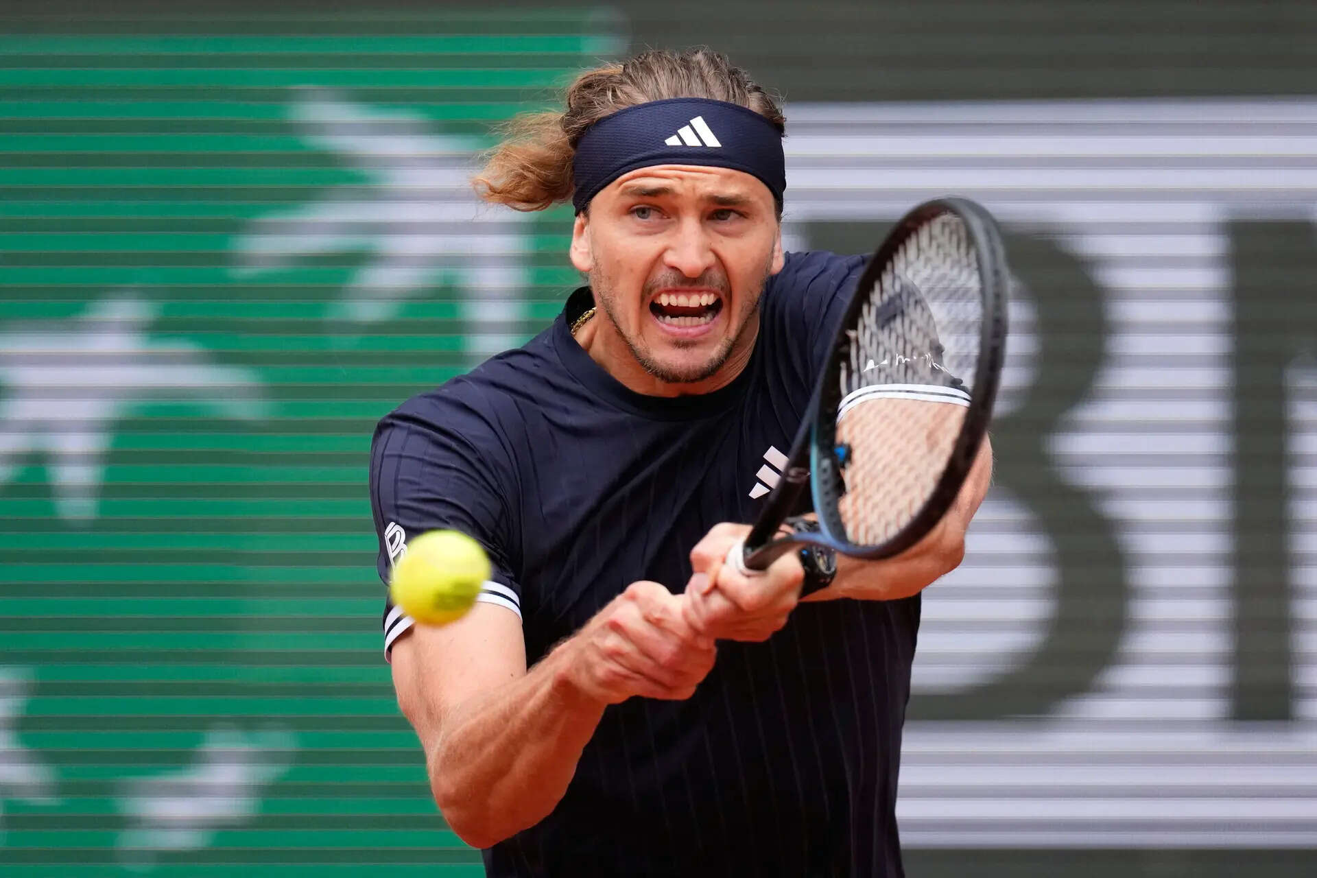Zverev marches into French Open final, one win away from ending Grand Slam curse